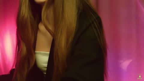 Snapshot of ann_amm chatting on February 19, 12:11 pm Anna online show from February 19, 12:11 pm