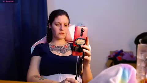 Ann online show from February 12, 3:16 pm