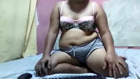 Snapshot of ann_rose2025 chatting on October 20, 10:38 am ann_rose2025 online show from October 20, 10:38 am