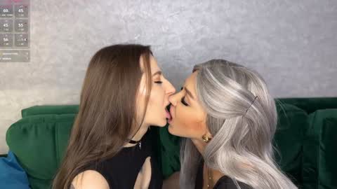 anna13121312 online show from January 12, 5:33 pm