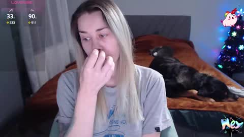 Snapshot of anna_ana chatting on December 20, 9:43 am Anadirectgirl online show from December 20, 9:43 am