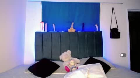 Snapshot of anna_dollss_ chatting on November 7, 3:17 am Anailyn figueroa online show from November 7, 3:17 am