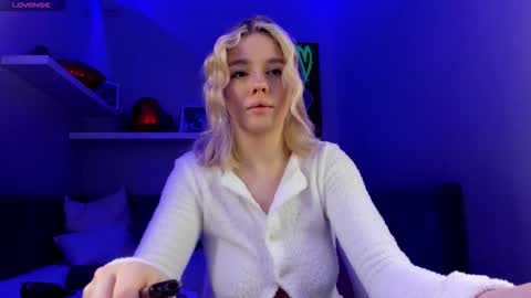 Anna online show from March 5, 12:39 am