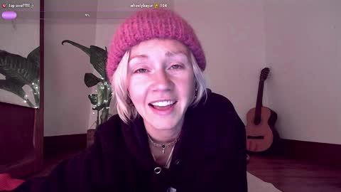 Anna Safra online show from December 7, 10:28 pm