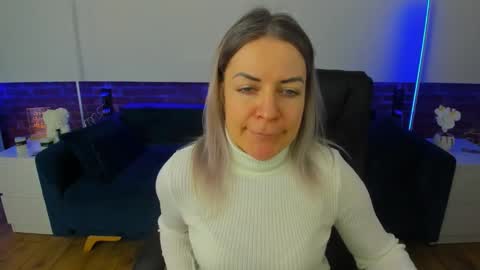 anna_snow9 online show from March 19, 6:50 am