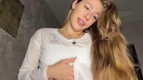 Snapshot of anna_ssweety chatting on January 22, 7:24 pm Anna fansly anna sssweety online show from January 22, 7:24 pm