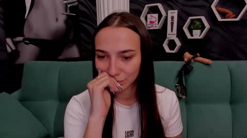 annabishop online show from January 25, 9:15 am