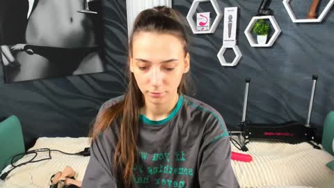 annabishop online show from January 31, 6:35 am