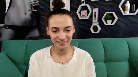 annabishop online show from February 18, 3:21 am