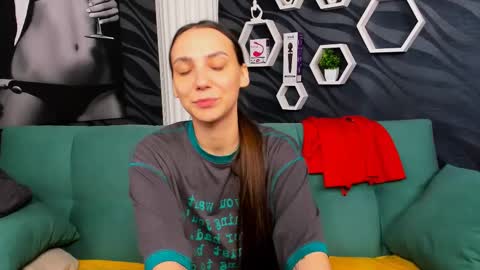 annabishop online show from February 19, 6:11 am