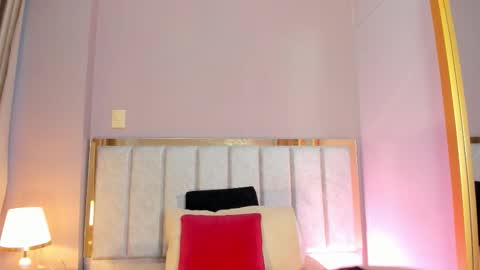 AnnaBrooks online show from March 23, 11:09 pm