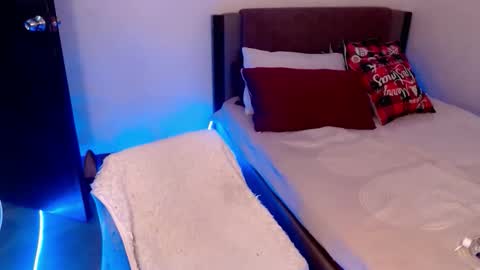 ANNA online show from January 8, 12:13 am