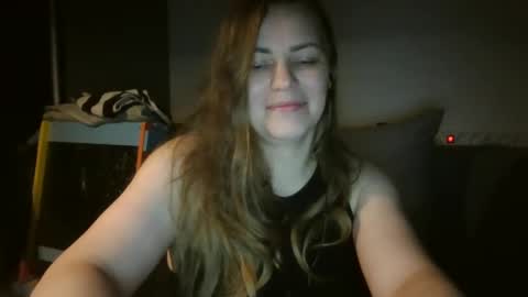 Snapshot of annadiamond1 chatting on December 2, 10:23 pm annadiamond1 online show from December 2, 10:23 pm