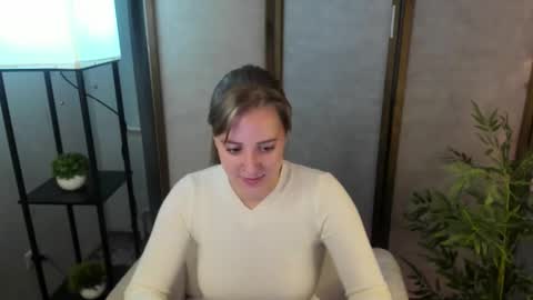 Snapshot of annagrees1 chatting on September 28, 8:31 am annagrees1 online show from September 28, 8:31 am