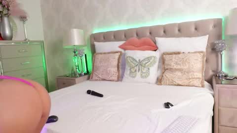 AnnaKarinaX online show from September 16, 3:18 am