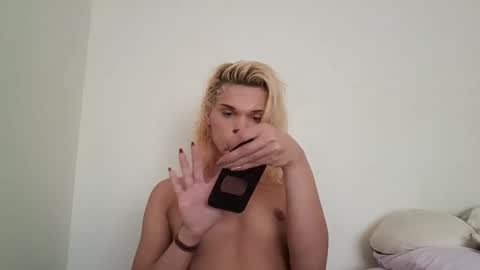 Snapshot of annamarrie777 chatting on October 30, 8:09 pm AnnaMarrie online show from October 30, 8:09 pm