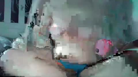 Snapshot of annamaymay11 chatting on February 2, 5:48 pm annamaymay11 online show from February 2, 5:48 pm