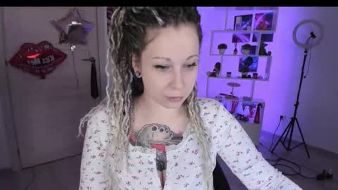 Snapshot of annanebula chatting on October 22, 2:34 am Anna online show from October 22, 2:34 am