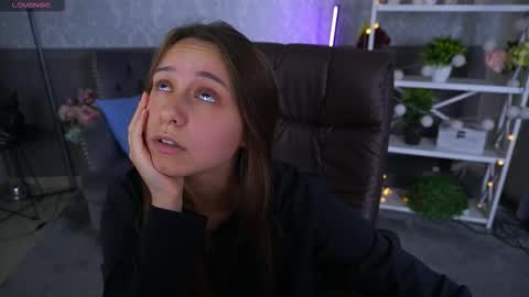 Snapshot of annapearlll chatting on October 8, 7:55 pm Anna online show from October 8, 7:55 pm