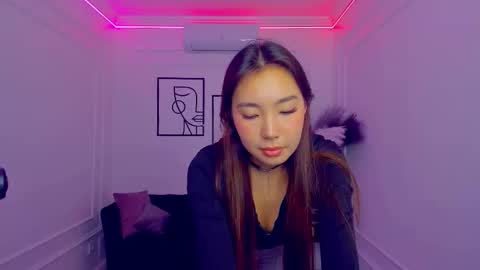 Anna online show from November 7, 7:25 pm