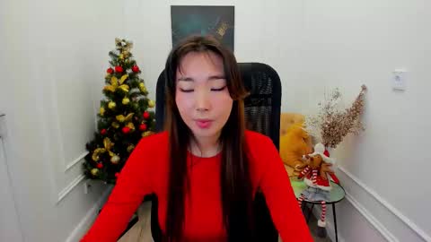 Anna online show from December 14, 7:51 pm