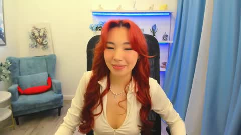 Anna online show from April 10, 7:18 pm