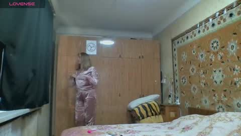 AnnaXLovers online show from October 12, 1:32 pm