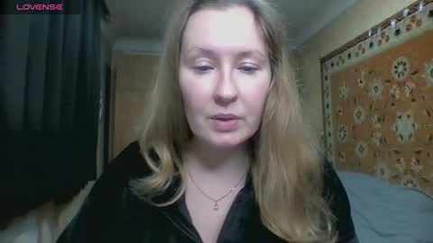 Snapshot of annaxlovers chatting on December 15, 3:05 pm AnnaXLovers online show from December 15, 3:05 pm