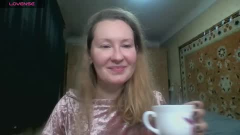 Snapshot of annaxlovers chatting on December 18, 3:40 pm AnnaXLovers online show from December 18, 3:40 pm