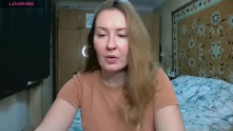 Snapshot of annaxlovers chatting on February 17, 2:13 pm AnnaXLovers online show from February 17, 2:13 pm