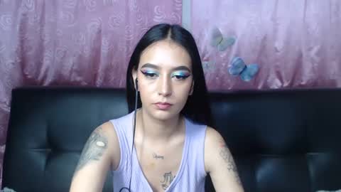 Snapshot of anne_jm chatting on December 6, 1:40 am Anne online show from December 6, 1:40 am