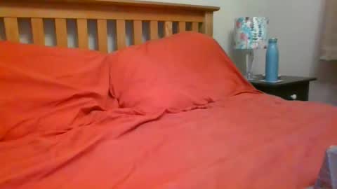 Snapshot of annecharlie chatting on February 14, 8:52 am annecharlie online show from February 14, 8:52 am