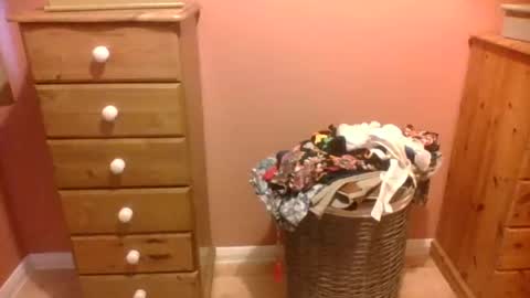 Snapshot of annecharlie chatting on October 19, 7:20 am annecharlie online show from October 19, 7:20 am