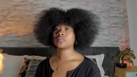 Anneth online show from November 25, 7:47 pm