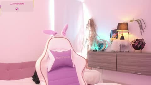 Angel online show from April 19, 4:50 pm