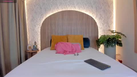 Snapshot of annhya chatting on October 1, 11:11 pm Annhya online show from October 1, 11:11 pm