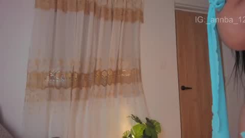 annie_barozzi online show from May 23, 12:53 pm