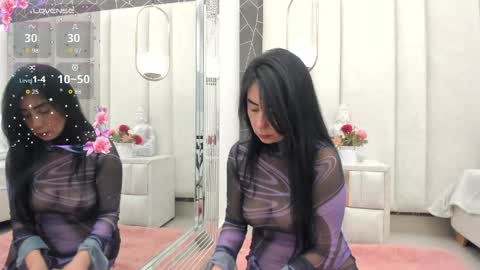 im annie   online show from April 13, 12:54 pm