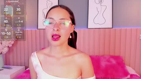   online show from September 18, 12:07 pm