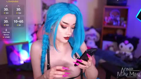 Snapshot of annie_may_may chatting on February 25, 5:30 am Annie May online show from February 25, 5:30 am