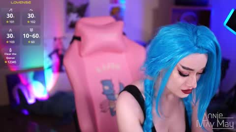 Snapshot of annie_may_may chatting on March 2, 3:59 pm Annie May online show from March 2, 3:59 pm