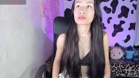 Annie  online show from November 30, 9:30 pm