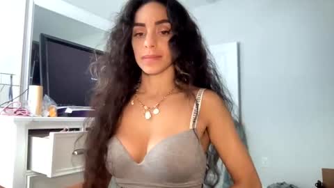 Snapshot of annie_xxx111 chatting on September 28, 4:34 pm annie_xxx111 online show from September 28, 4:34 pm