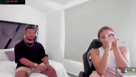 Annie and Stefan online show from April 20, 1:47 pm