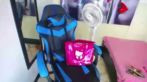 Anniee online show from September 9, 2:05 pm