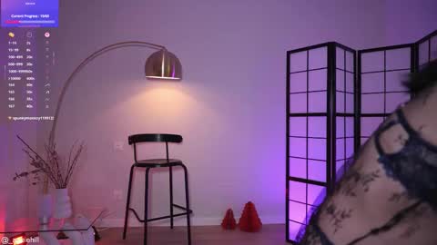 anniehillofficial_ online show from December 14, 10:14 pm