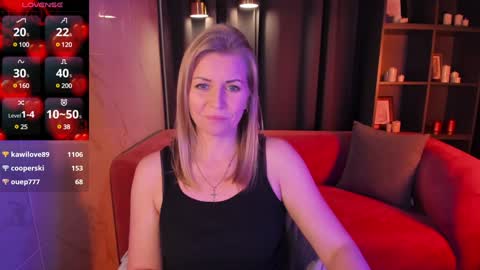 Annie online show from December 10, 12:05 pm