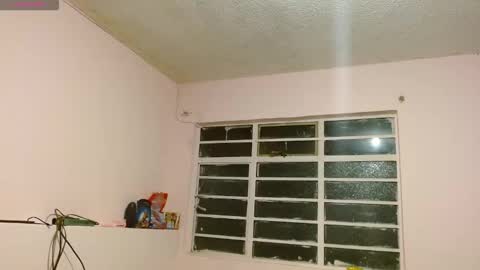 Annie Sparkle online show from November 13, 12:20 am