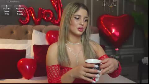 AnnieStyles online show from February 12, 5:15 am