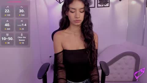 Annie Evans  online show from September 29, 3:06 pm